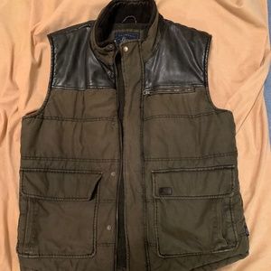 Men’s vest, Bass